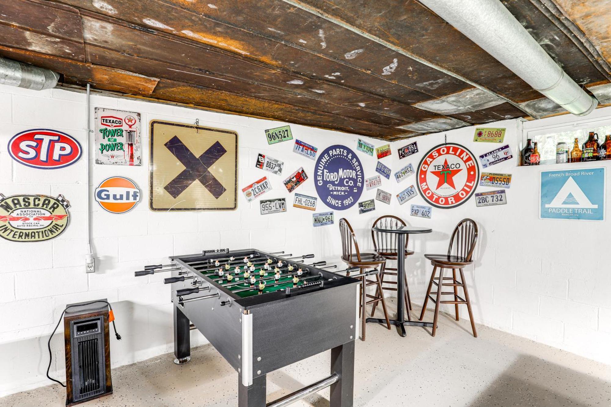 Updated Marshall Home With Fire Pit And Game Room! Buitenkant foto